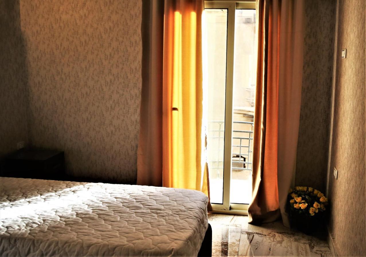 Valencia Hotel Il Il Cairo Esterno foto